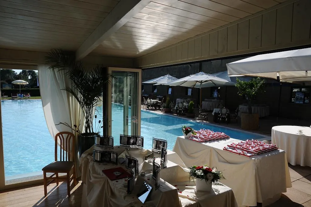 Cosmopolitan Golf & Beach Resort Tirrenia Italy
