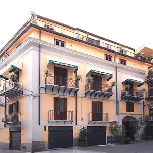 hotel-cortese-palermo.sicilyhotelsitaly.net/