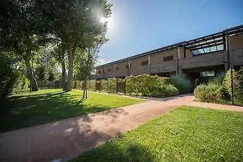 Cosmopolitan Golf & Beach Resort Tirrenia