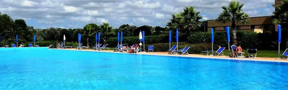 **  Cosmopolitan Golf & Beach Resort Tirrenia Italy