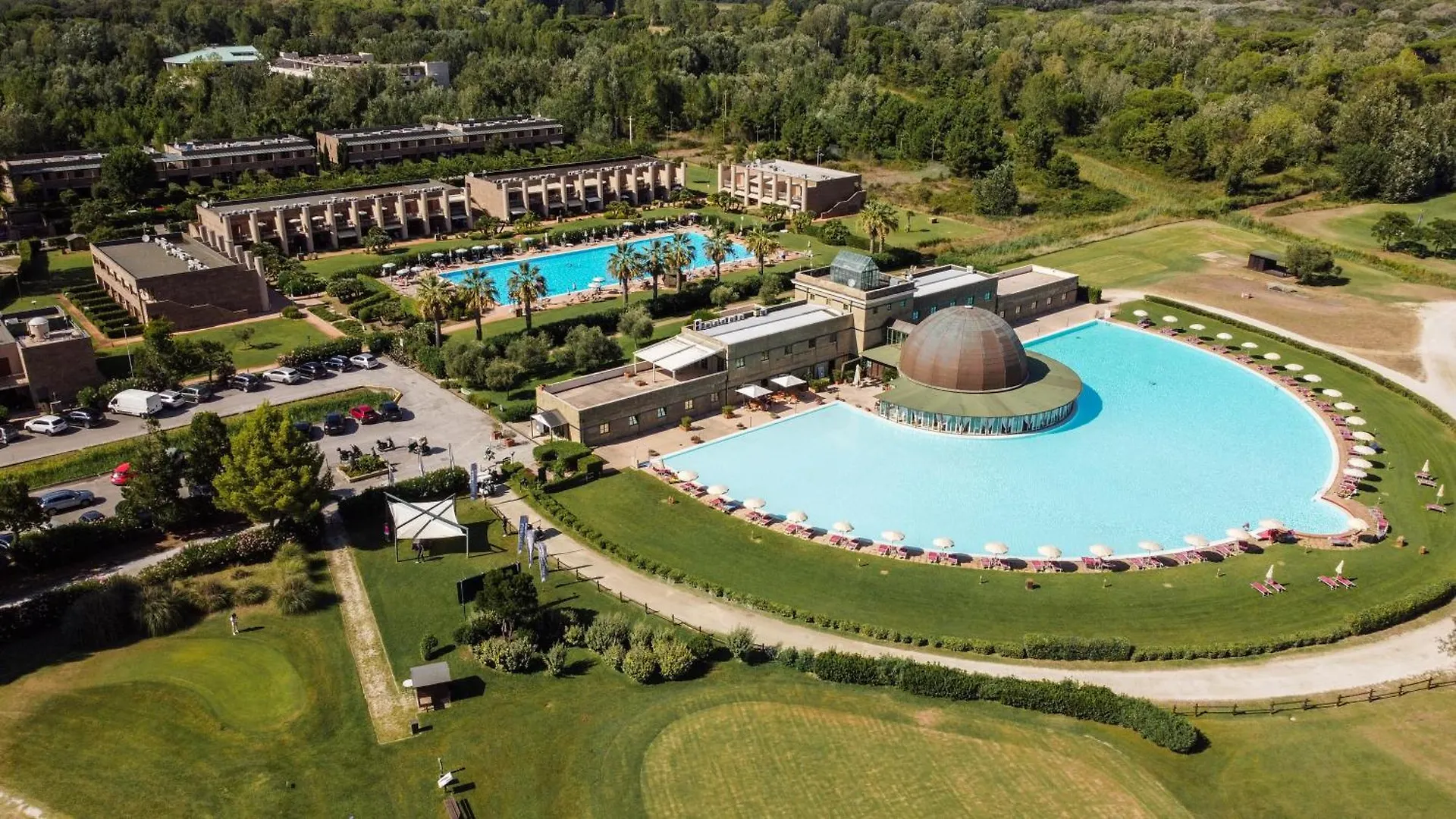 Cosmopolitan Golf & Beach Resort Tirrenia 2*,  Italy