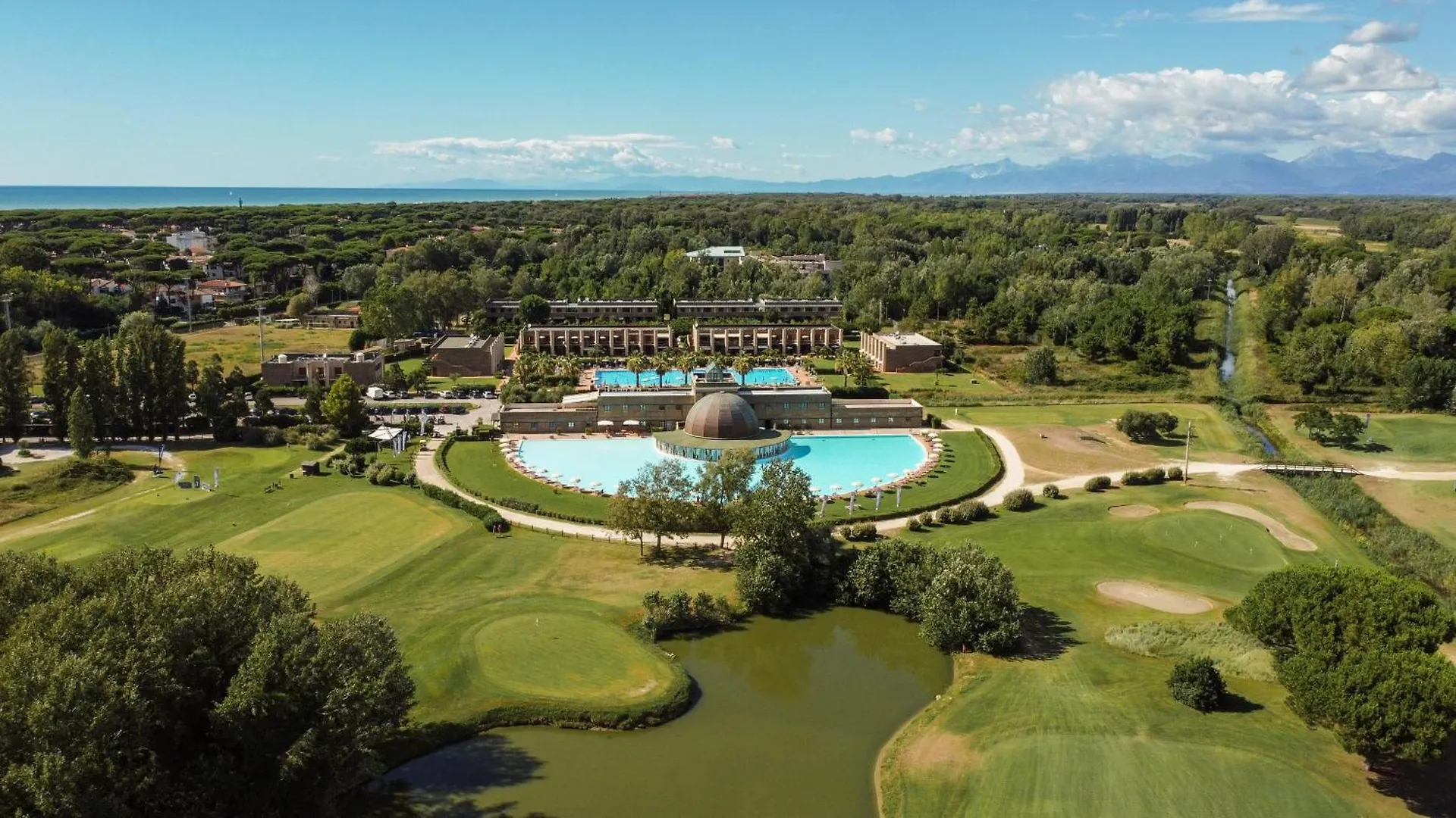 Cosmopolitan Golf & Beach Resort Tirrenia