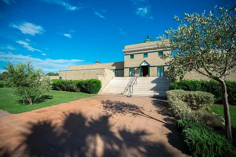 Cosmopolitan Golf & Beach Resort Tirrenia