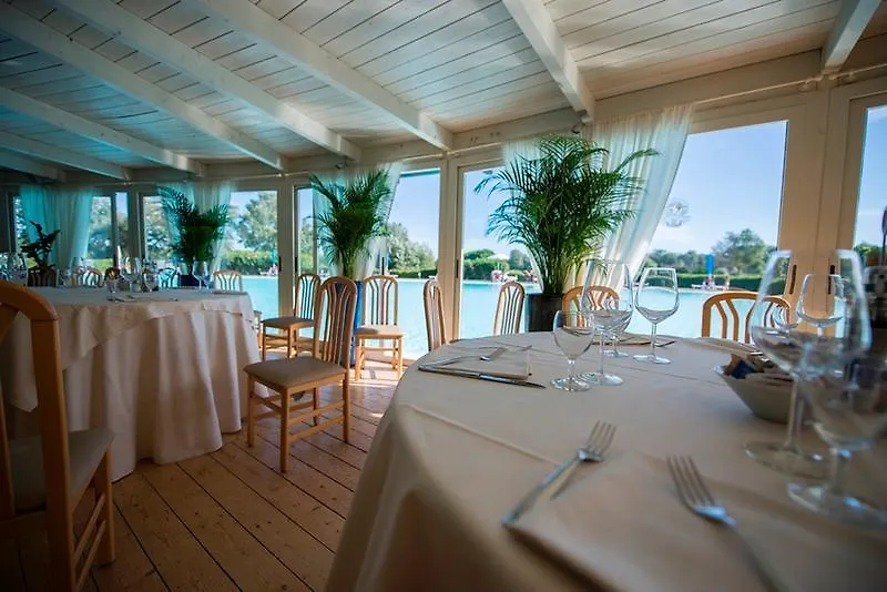 Cosmopolitan Golf & Beach Resort Tirrenia