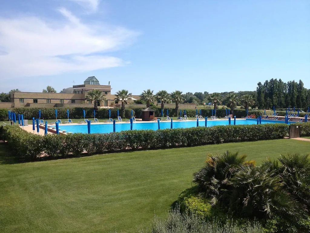 Cosmopolitan Golf & Beach Resort Tirrenia